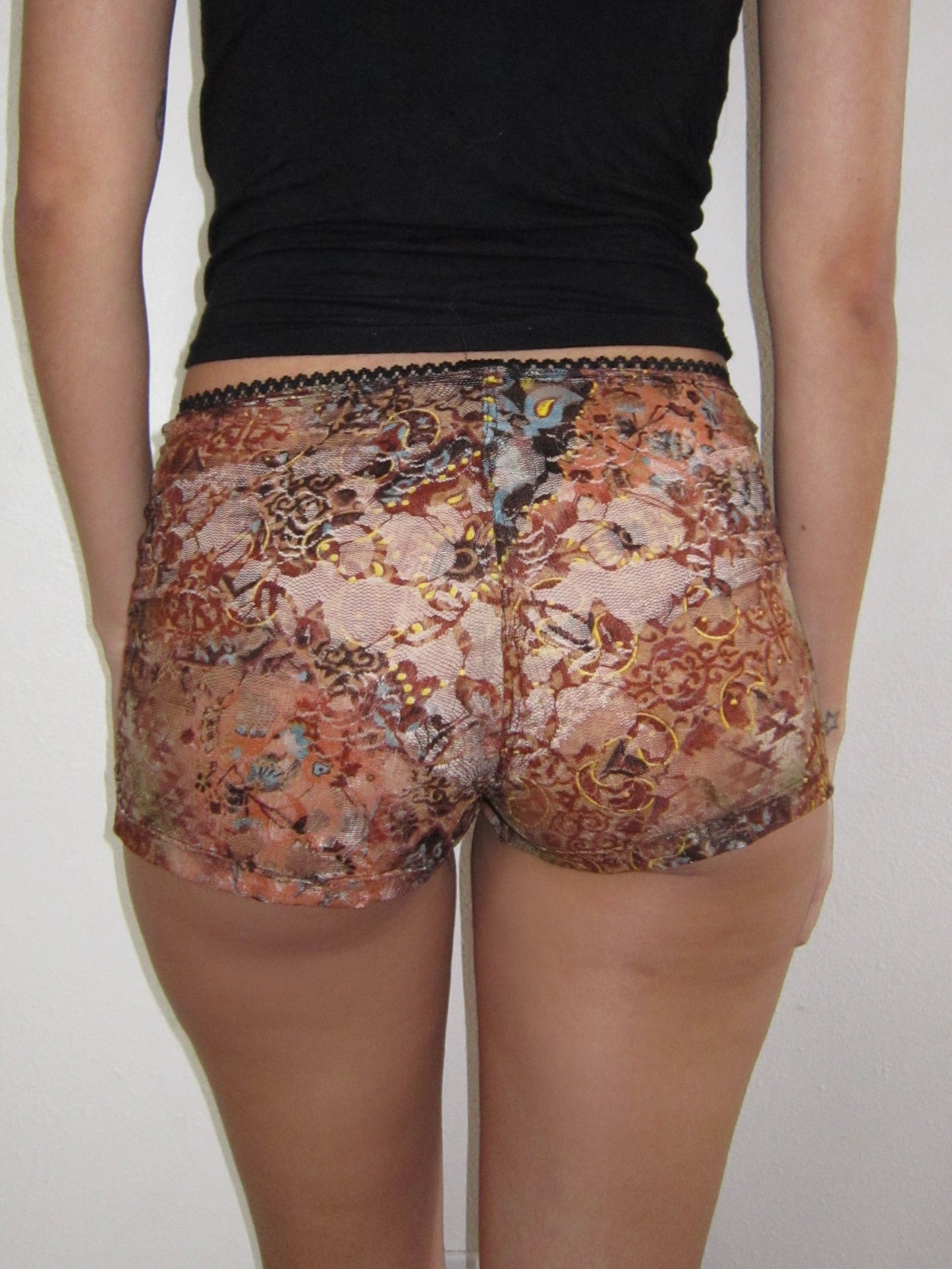 the emily shorts // cafe multi-print