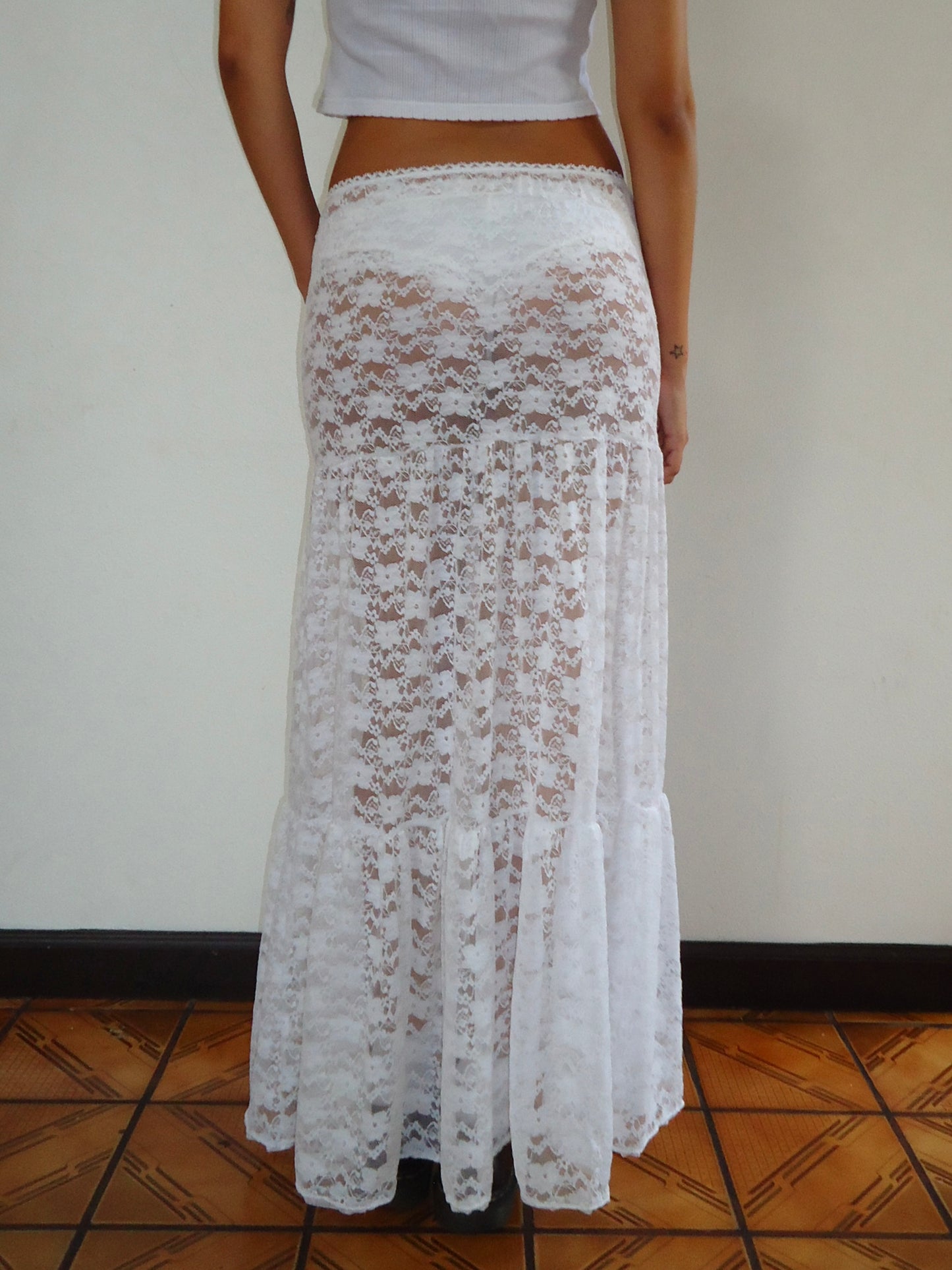 the lily maxi skirt // white