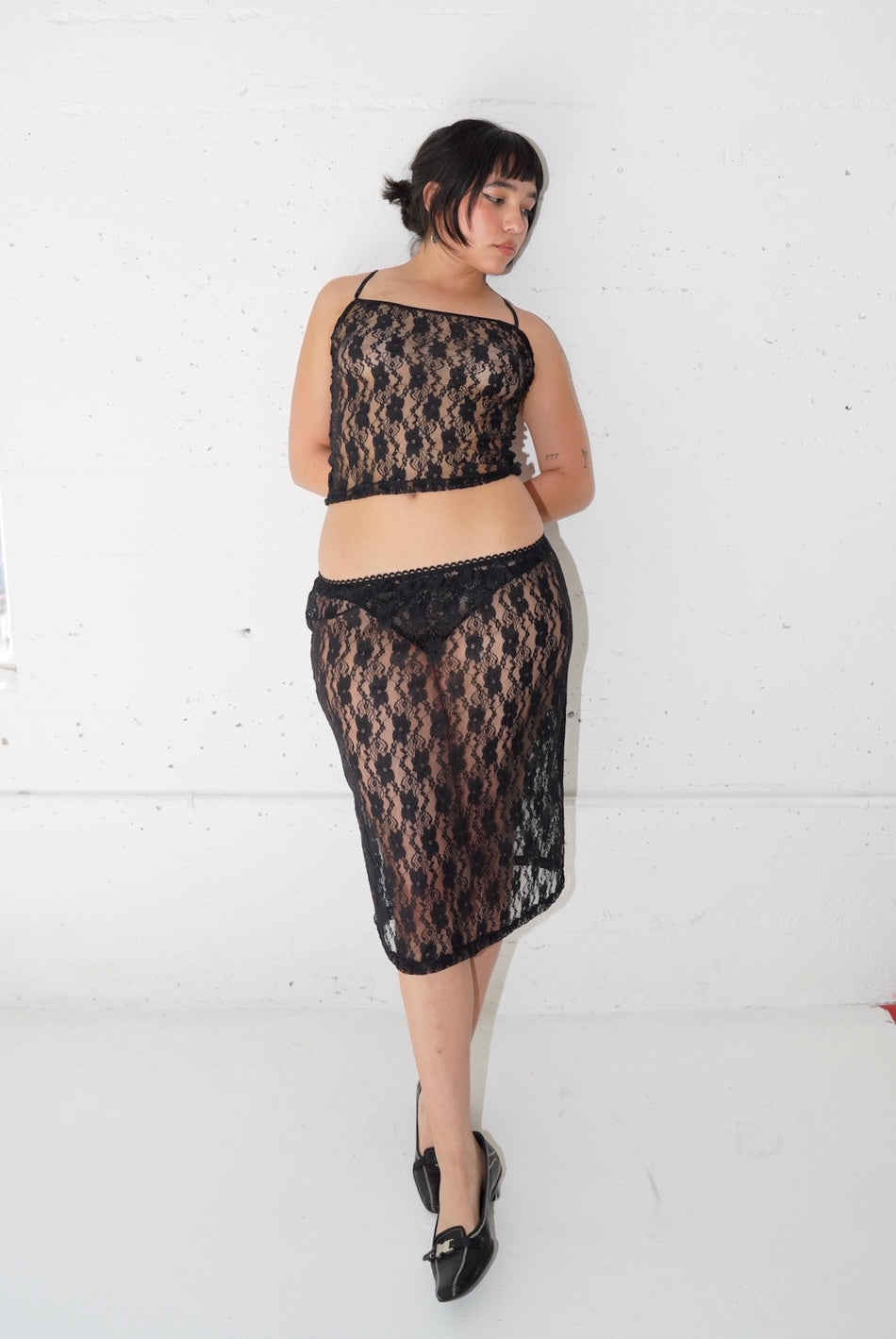 the belle midi skirt // black
