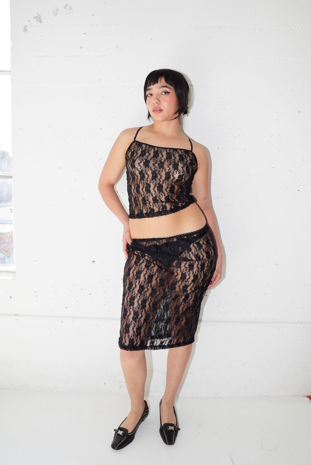 the belle midi skirt // black