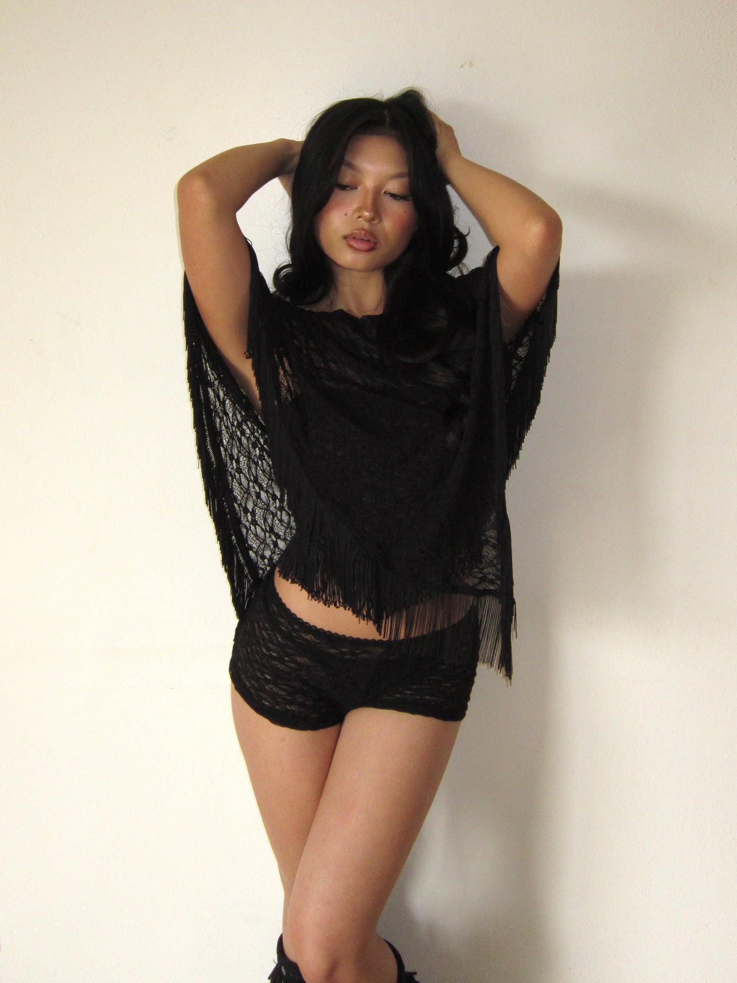 the sahara poncho // black