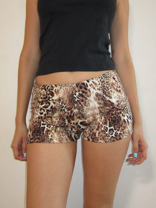 the emily shorts // cafe leopard