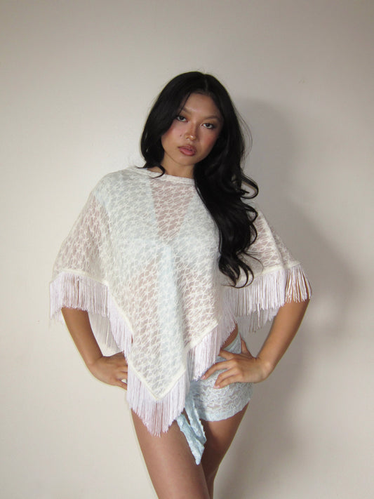 the sahara poncho // white